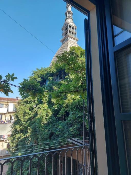 Appartamento Sotto La Mole Antonelliana Турин Екстер'єр фото