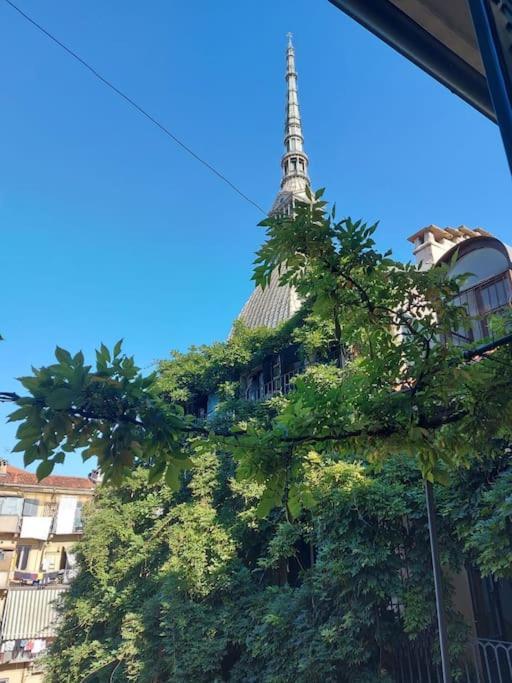 Appartamento Sotto La Mole Antonelliana Турин Екстер'єр фото